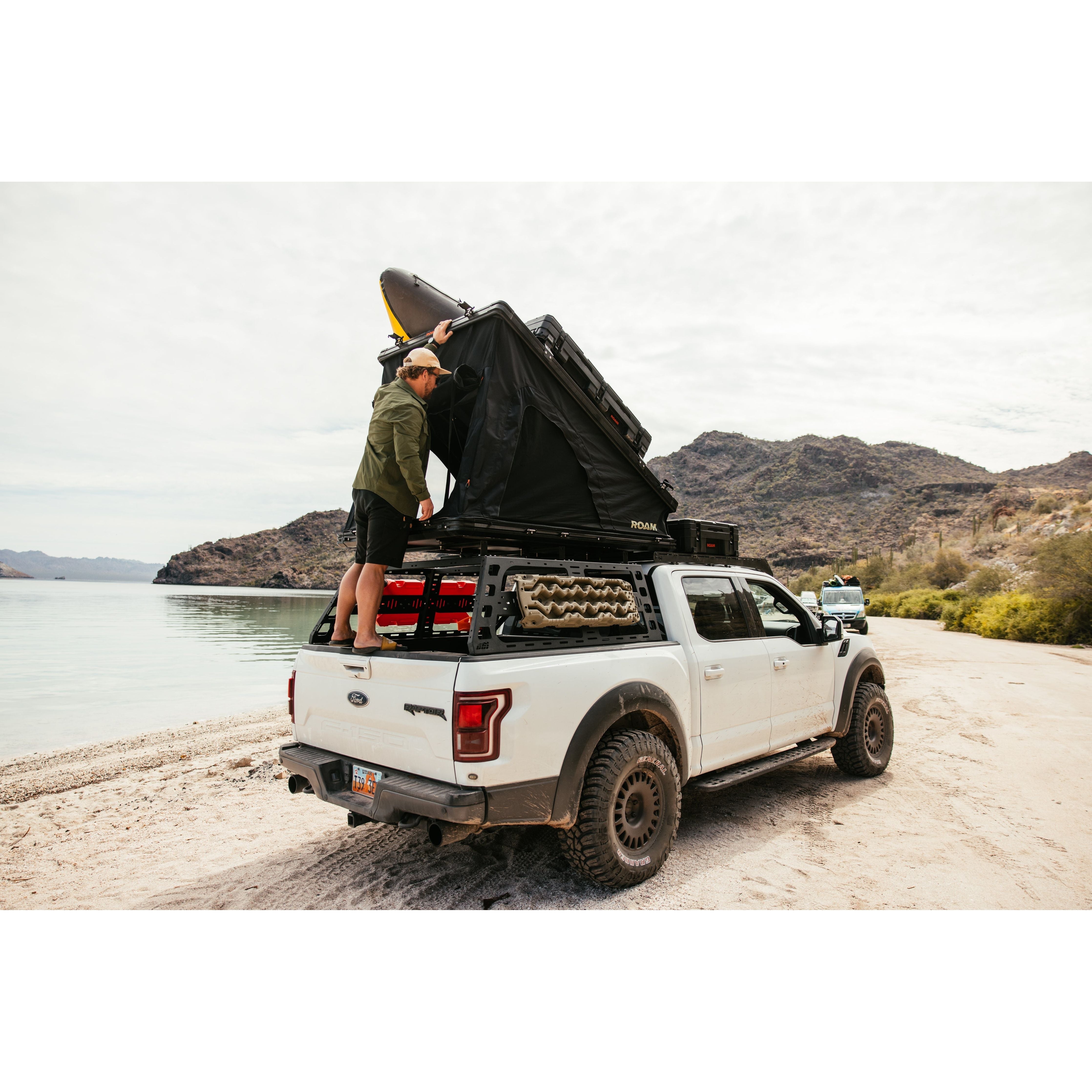 The Desperado Hardshell Rooftop Tent